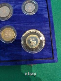 2000 Millennium queens Silver jubilee Proof Collection with Maundy Money